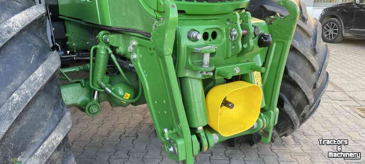 Schlepper / Traktoren John Deere 6250R mit Reifendruckregelanlage