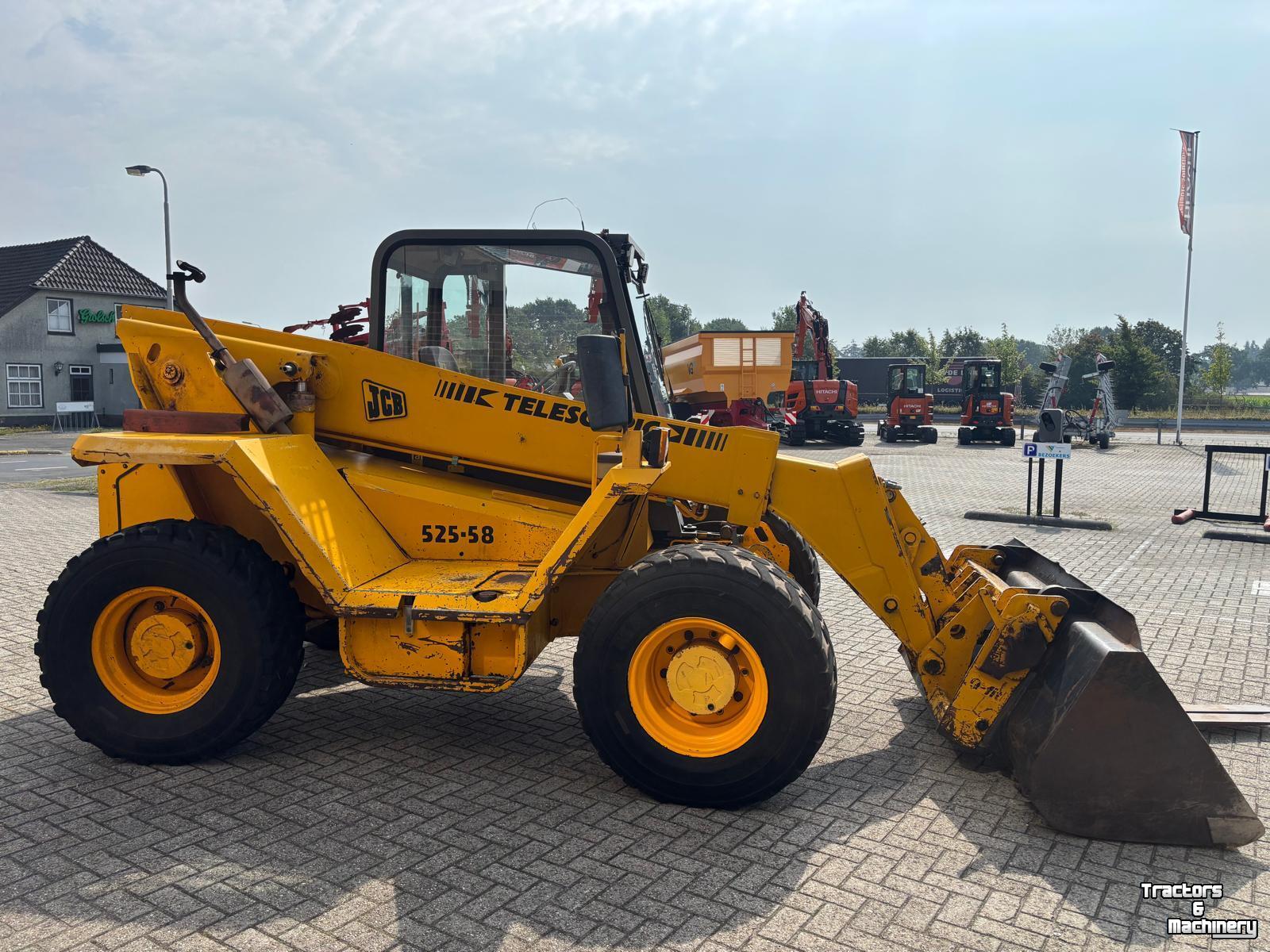 Teleskoplader JCB 525-58