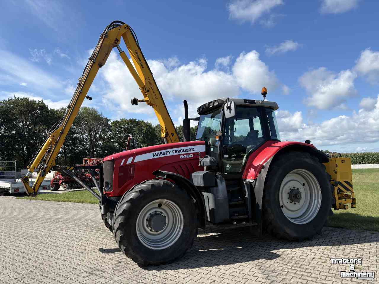 Schlepper / Traktor Massey Ferguson 6490 met herder MBK503LSH