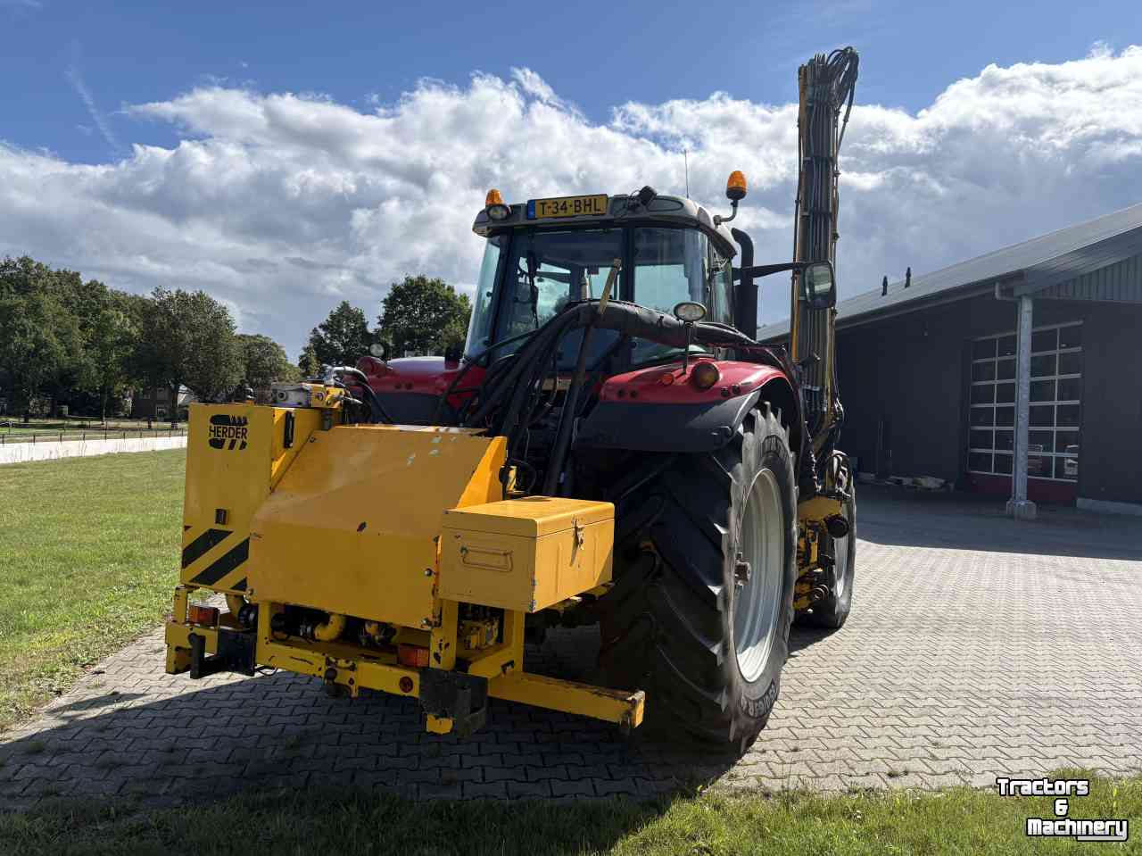 Schlepper / Traktor Massey Ferguson 6490 met herder MBK503LSH