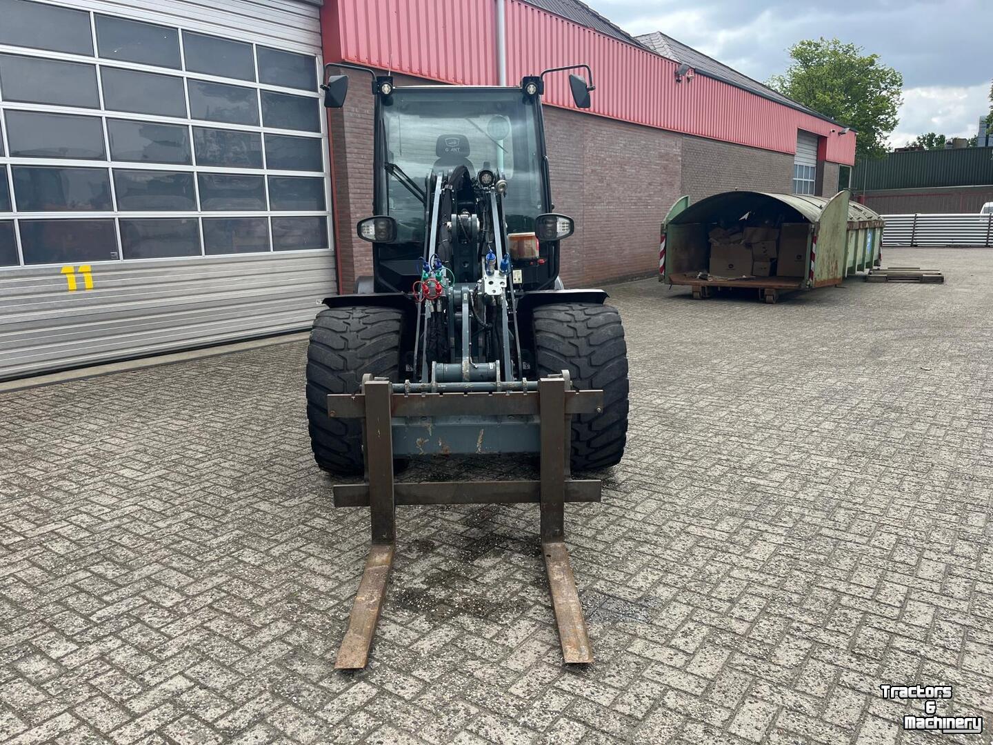 Radlader Giant G5000