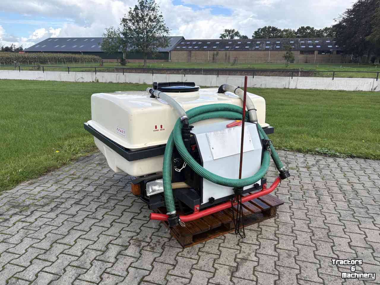 Frontbehälter Sämaschine Teejet Ejact vloeibare kunstmest