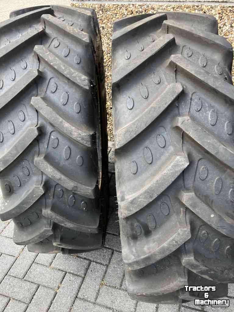 Räder, Reifen, Felgen & Distanzringe BKT Set Agrimax RT765  380/70R28 35mm  480/70R38 45mm