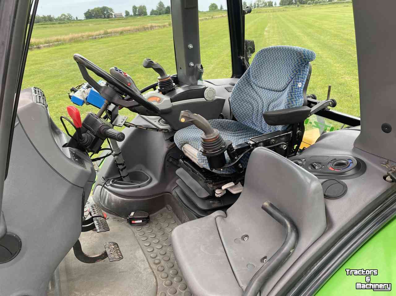 Schlepper / Traktor Deutz-Fahr Agrotron 1130 TTV