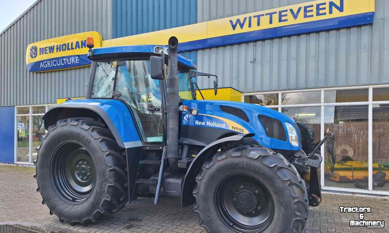 Schlepper / Traktoren New Holland TVT155