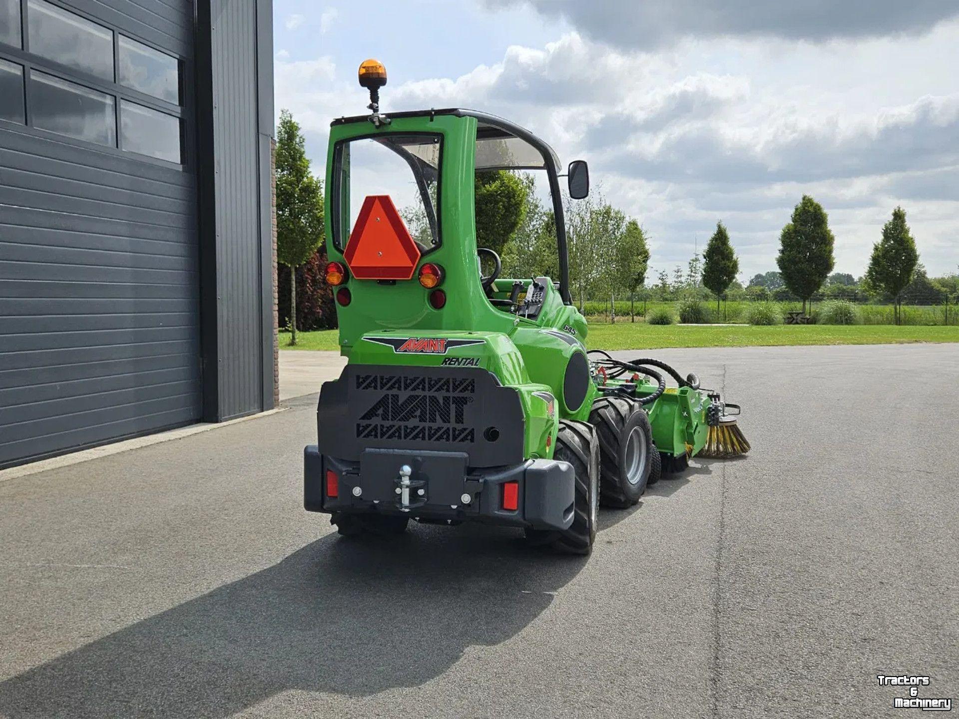 Radlader Avant 645i Rental mini-shovel