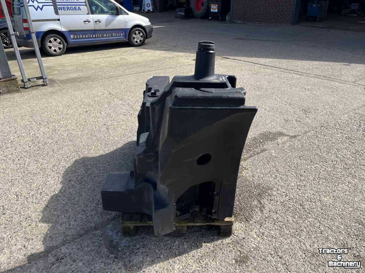 Gebrauchte Teile für Traktoren Fendt Brandstoftank | H743200060021