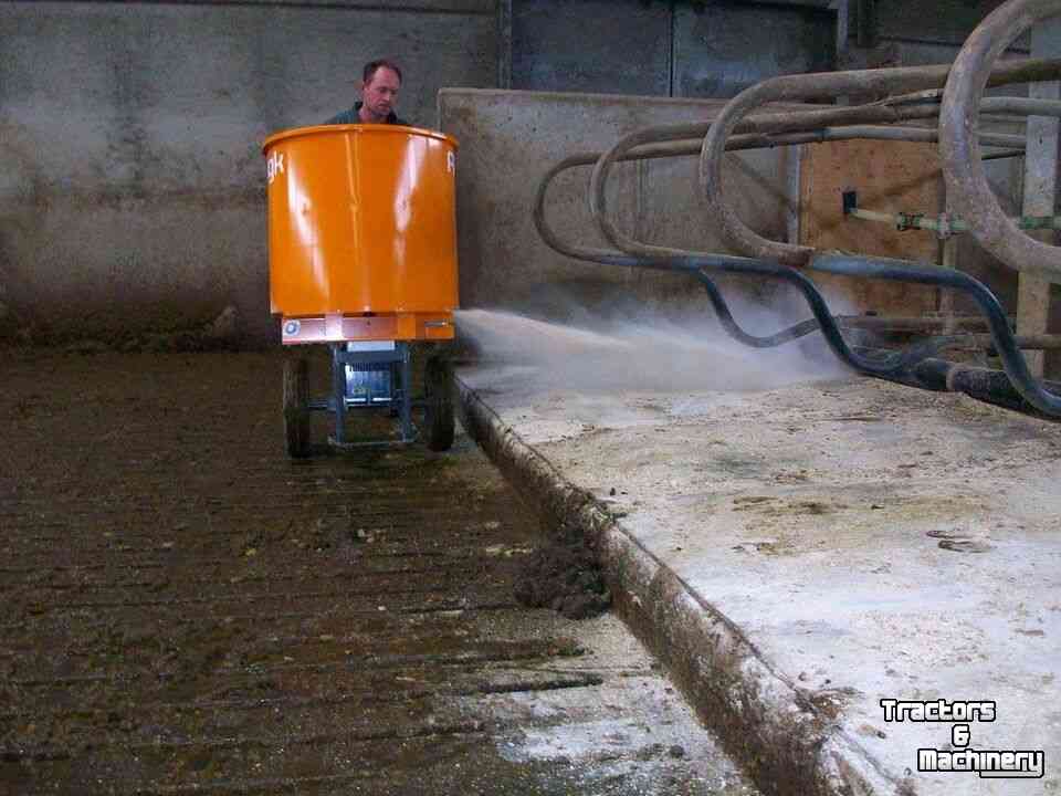 Sägemehl Streuer für Liegeboxen Flingk SE 250
