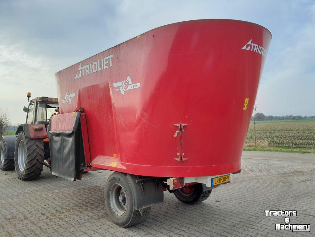 Futtermischwagen Vertikal Trioliet TRIOLIET Solomix 2-2000 ZK