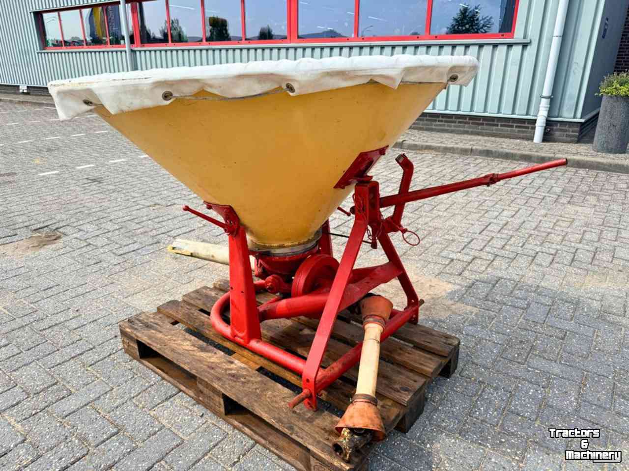 Düngerstreuer Vicon PS603 Pendelstrooier