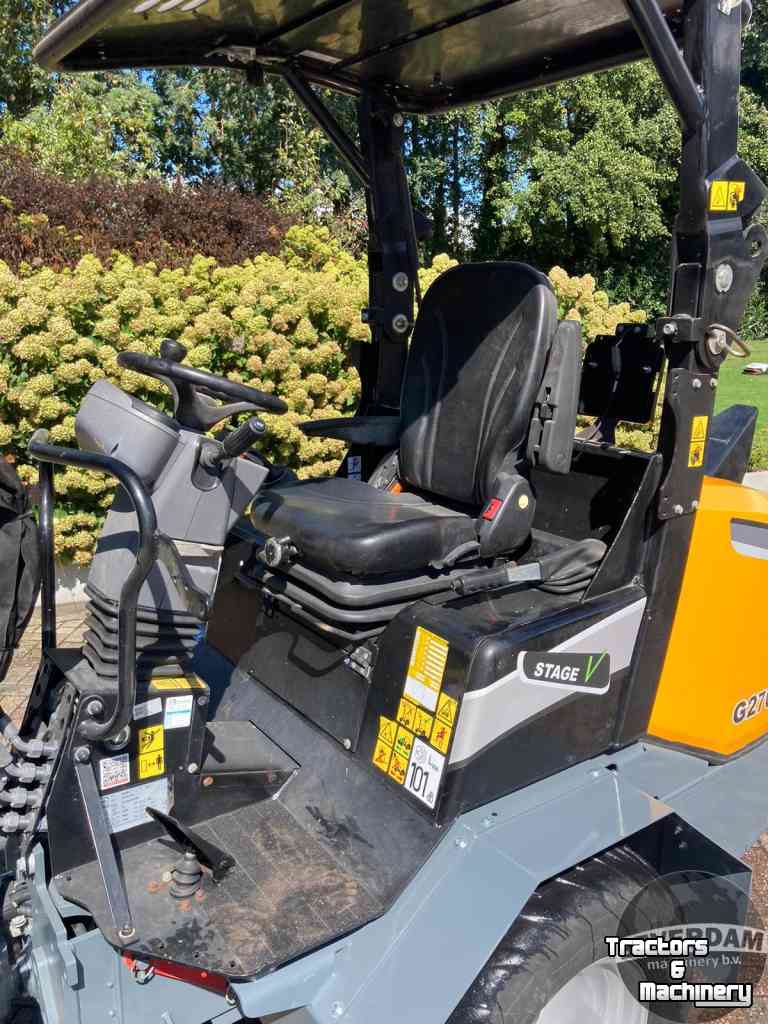Radlader Giant G2700 HD+