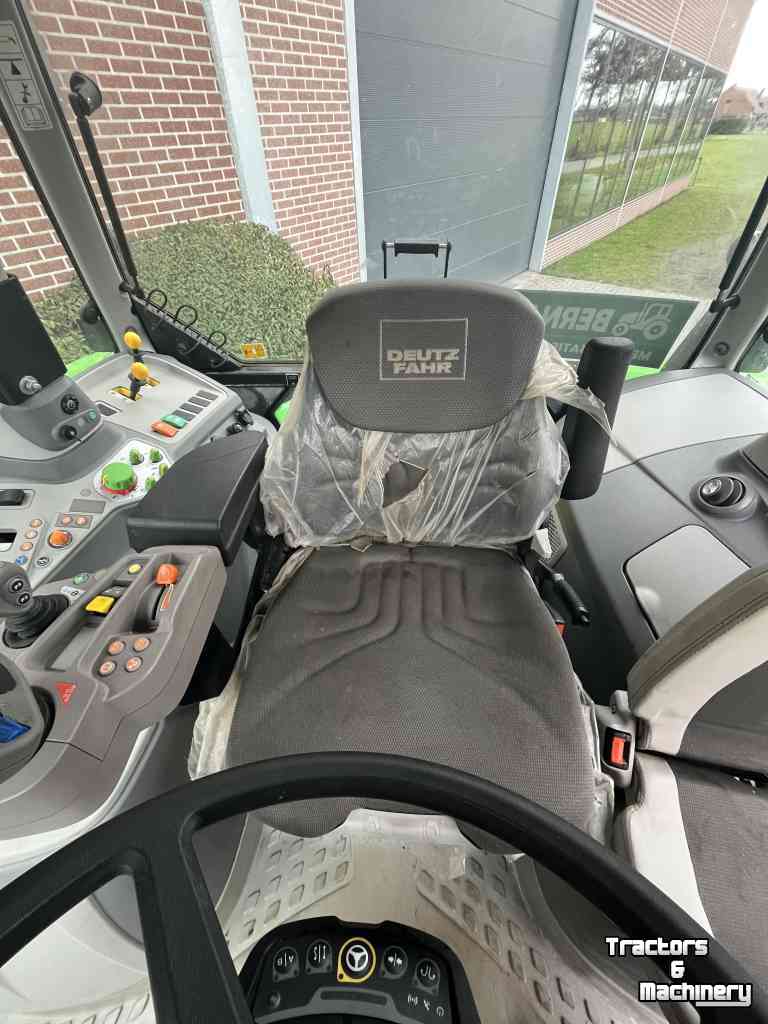 Schlepper / Traktor Deutz-Fahr 6130.4 TTV