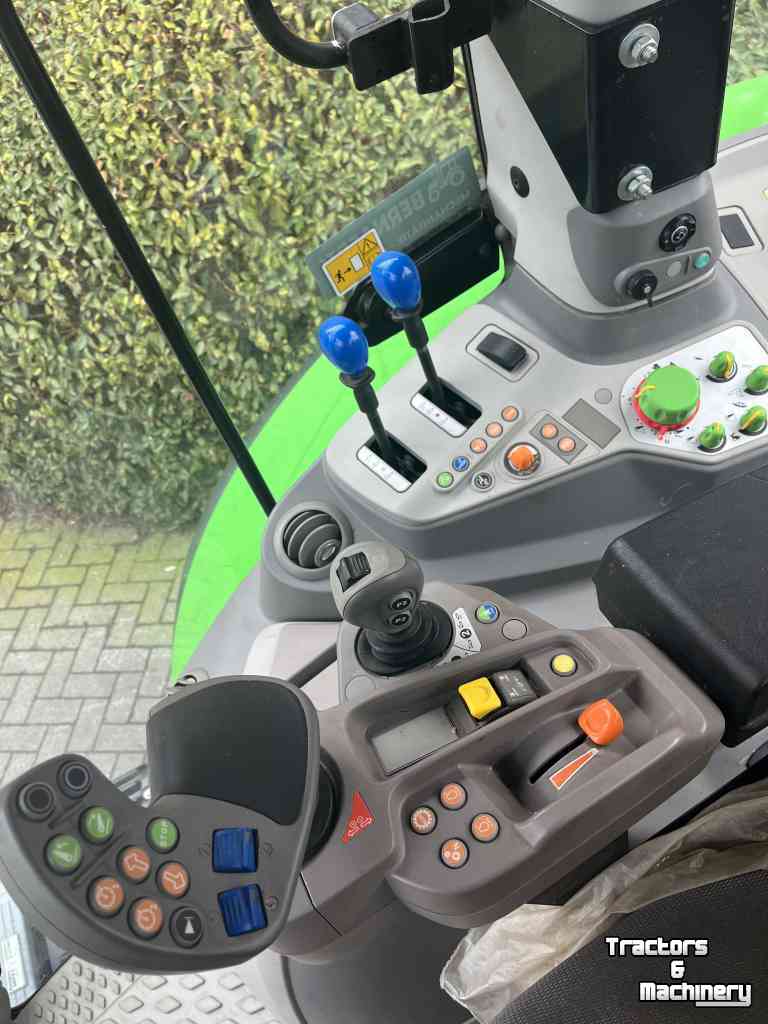 Schlepper / Traktor Deutz-Fahr 6130.4 TTV