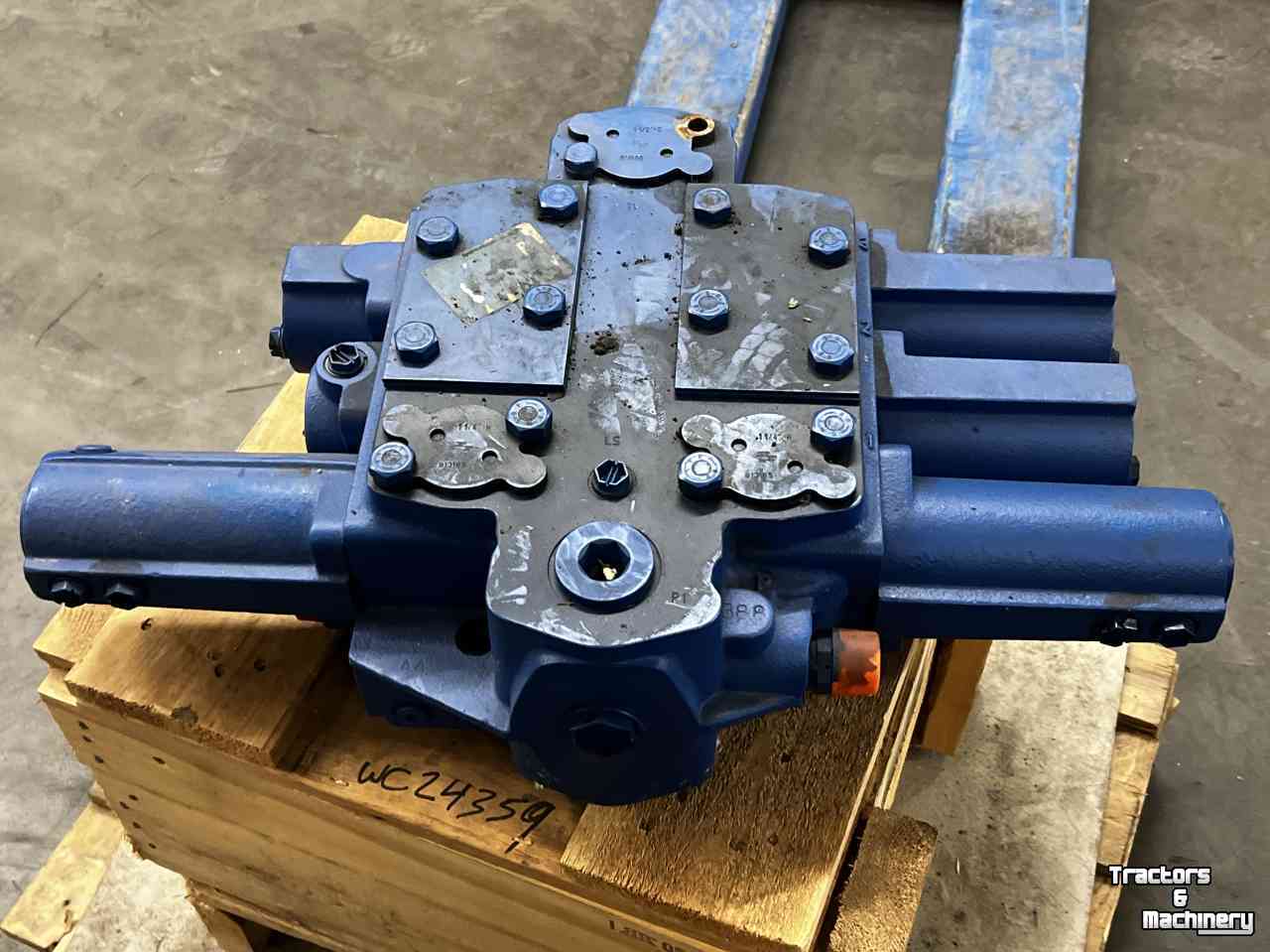 Mobilbagger O&K Hydr. ventielenblok voor O&K L10.5, O&K MH5.5, MH6, MH6.5  Parts nr:2241543