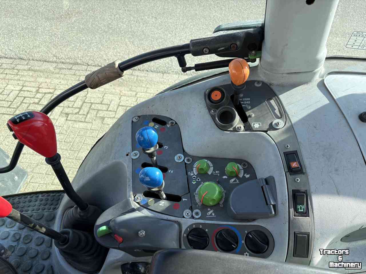 Schlepper / Traktor Deutz-Fahr Deutz Agrotron 85