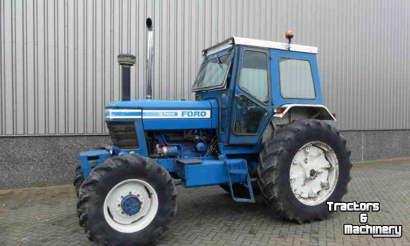 Schlepper / Traktoren Ford 9700 4WD