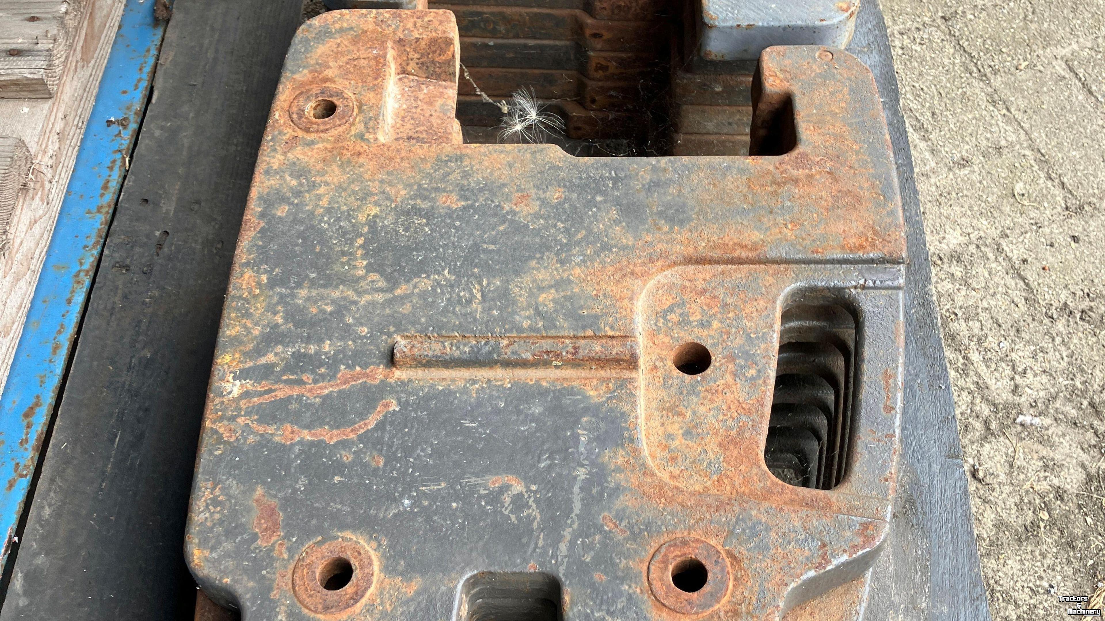 Diverse Gebrauchte Teile Claas Frontgewichten en middengewichten