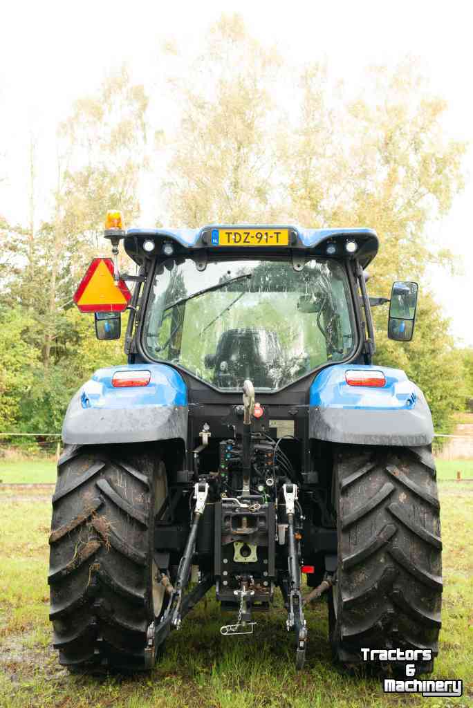 Schlepper / Traktoren New Holland T6125S