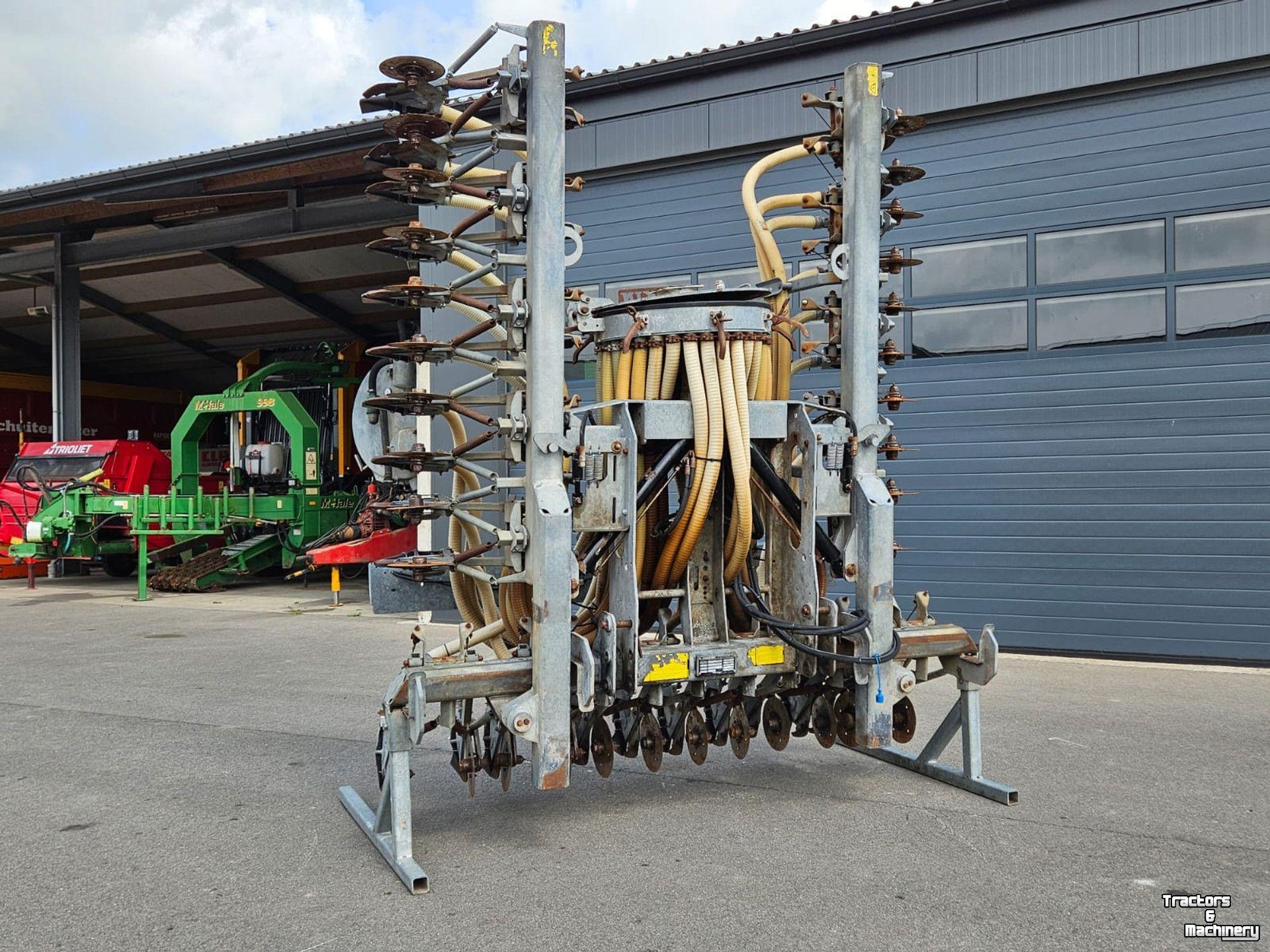 Stalldungstreuer Joskin 6880 Multi-ACTION
