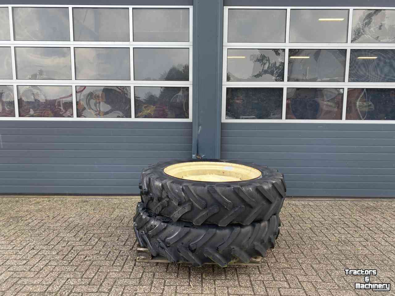 Räder, Reifen, Felgen & Distanzringe Michelin 13.6R38 op 8 gaats velg