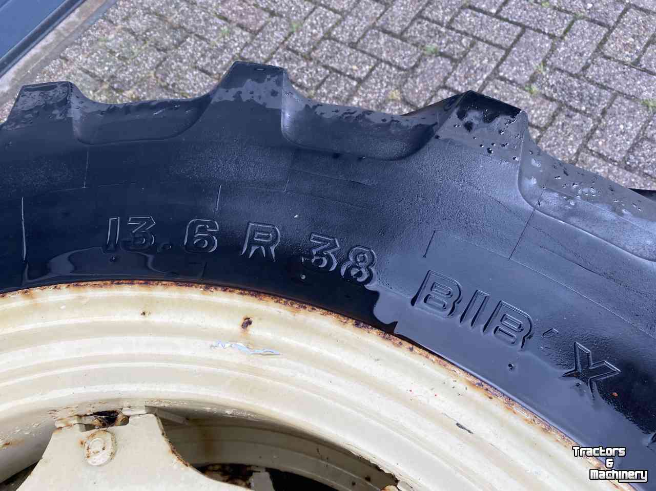 Räder, Reifen, Felgen & Distanzringe Michelin 13.6R38 op 8 gaats velg