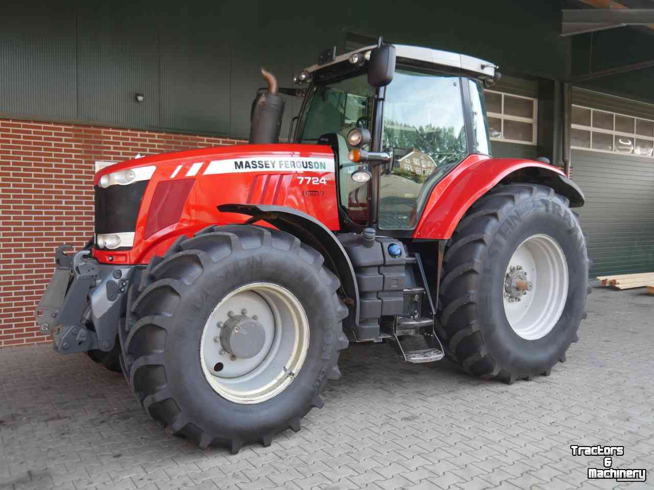 Schlepper / Traktor Massey Ferguson 7724 Dyna-VT