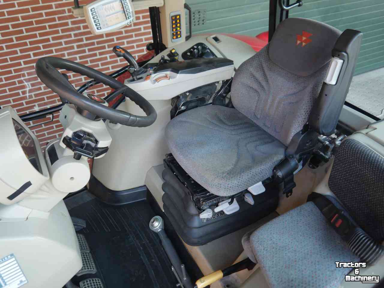Schlepper / Traktor Massey Ferguson 7724 Dyna-VT