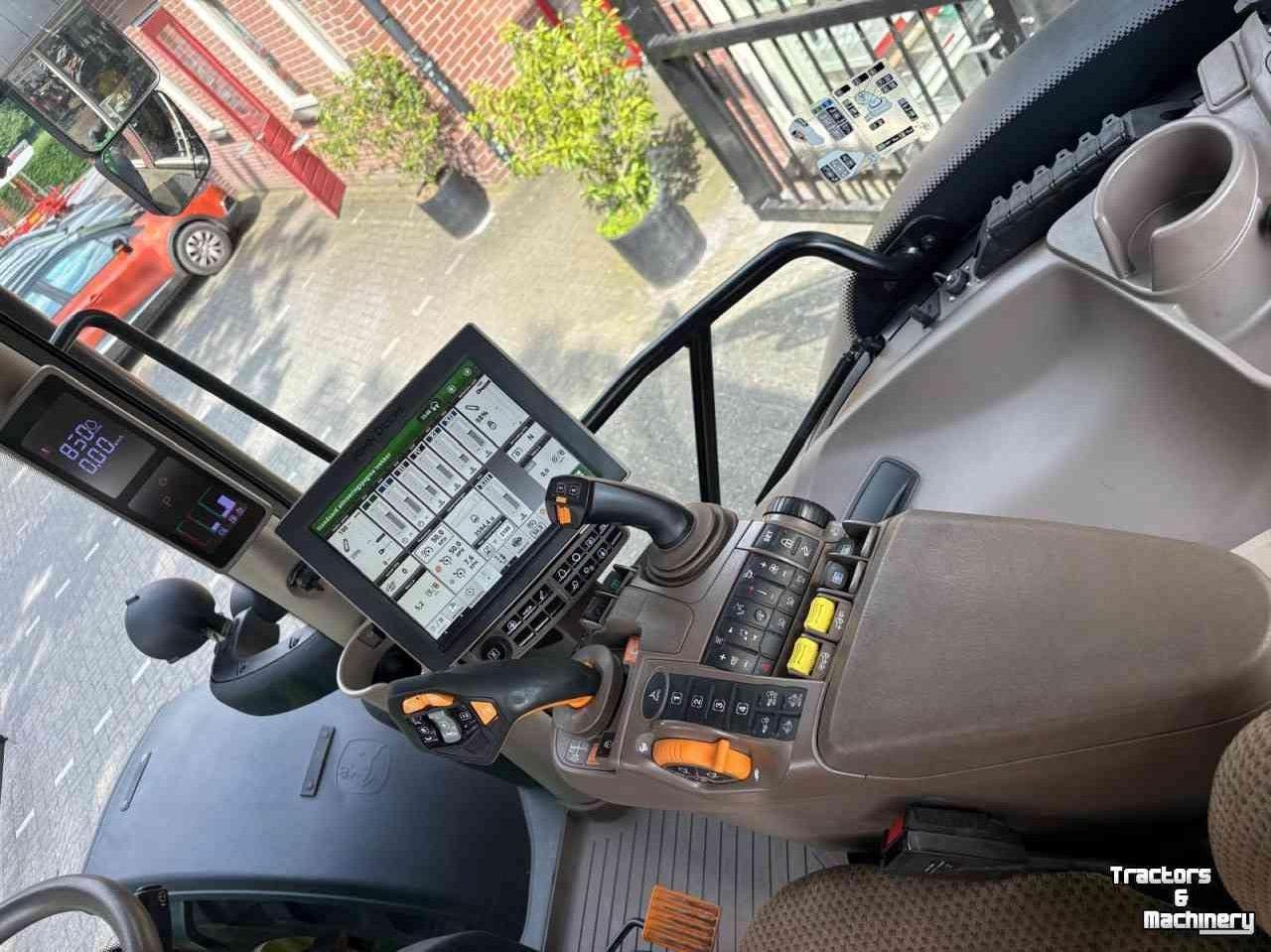 Schlepper / Traktor John Deere 6R155 Command-Pro