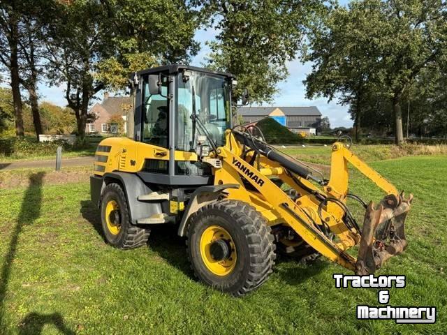 Radlader Yanmar V80