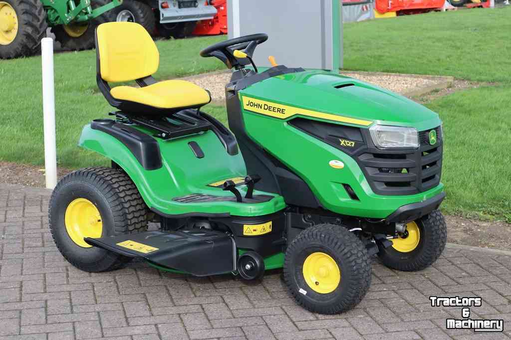 Aufsitzrasenmäher John Deere X127