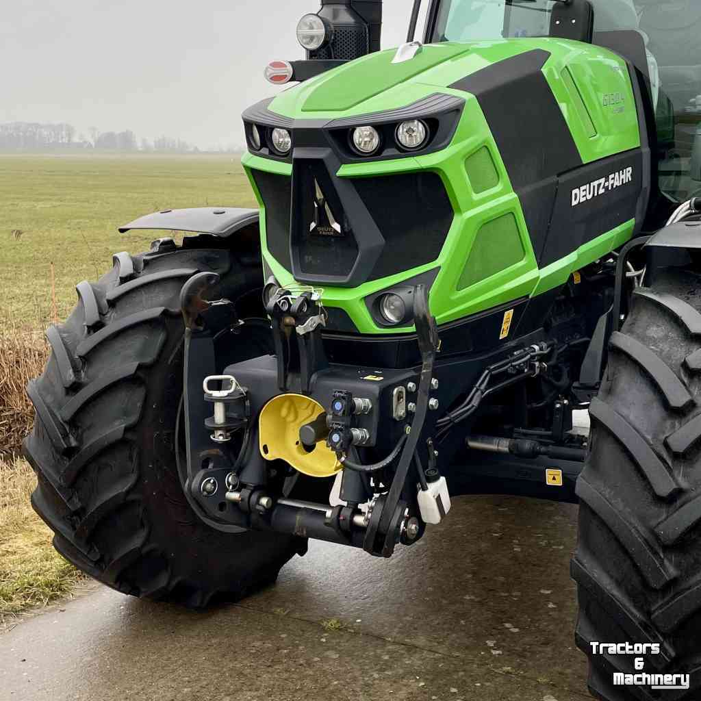 Schlepper / Traktor Deutz-Fahr Deutz Fahr Agrotron 6130.4 RV shift