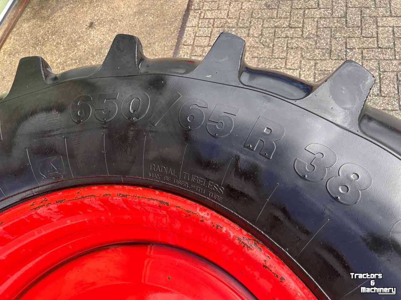 Räder, Reifen, Felgen & Distanzringe Vredestein 650/65R38 30 mm