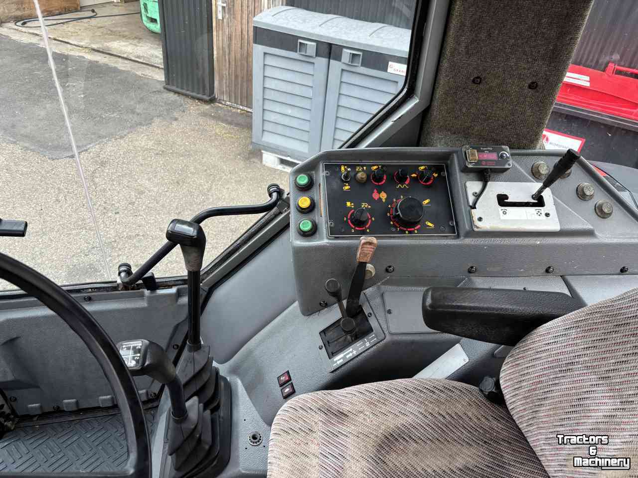 Schlepper / Traktor Massey Ferguson 3060 16x16 speedshift fronthef pto