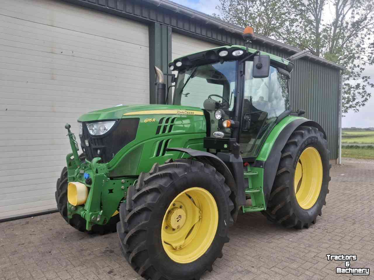 Schlepper / Traktor John Deere 6115R PQ
