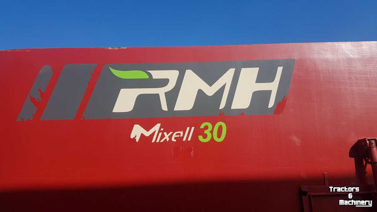 Futtermischwagen Vertikal RMH Mixell 30