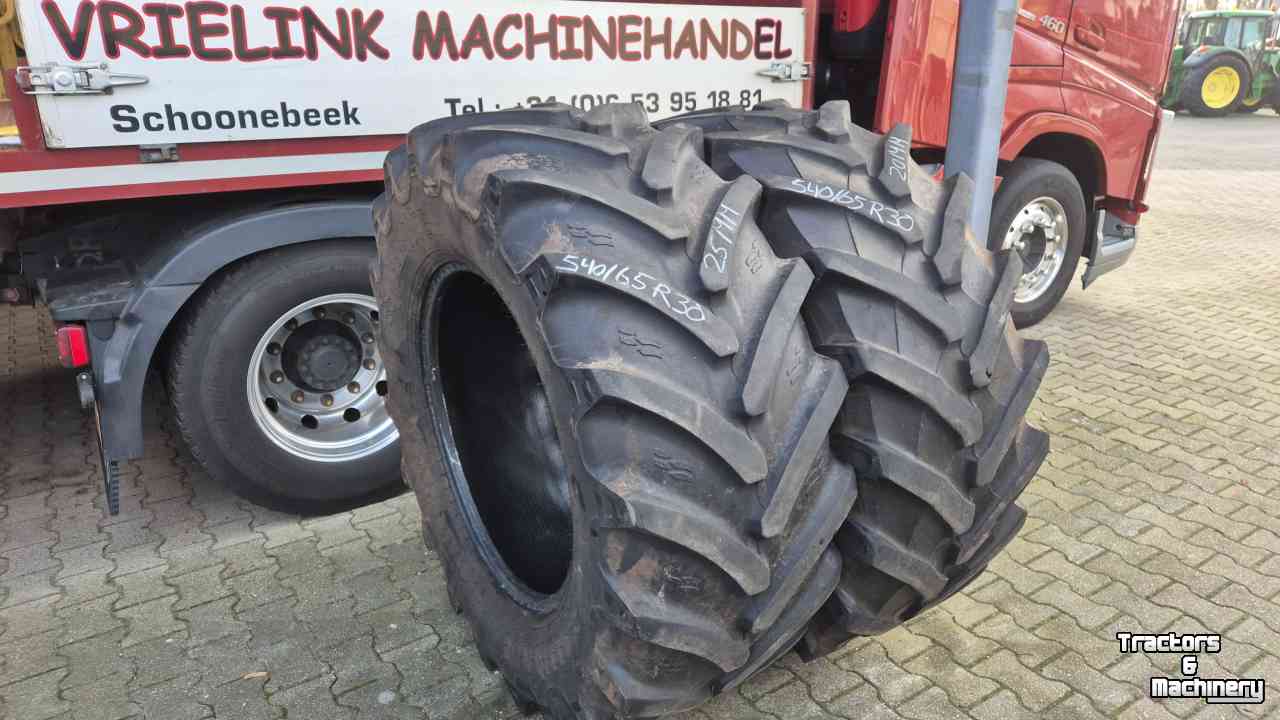 Räder, Reifen, Felgen & Distanzringe Alliance 540/65R30 eenling/enkele band