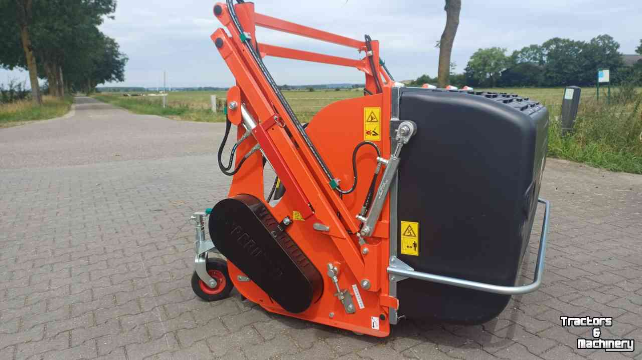 Schlegelmulchgeräte Kubota Koala 1600 pro klepelmaaier  Kubota Peruzzo