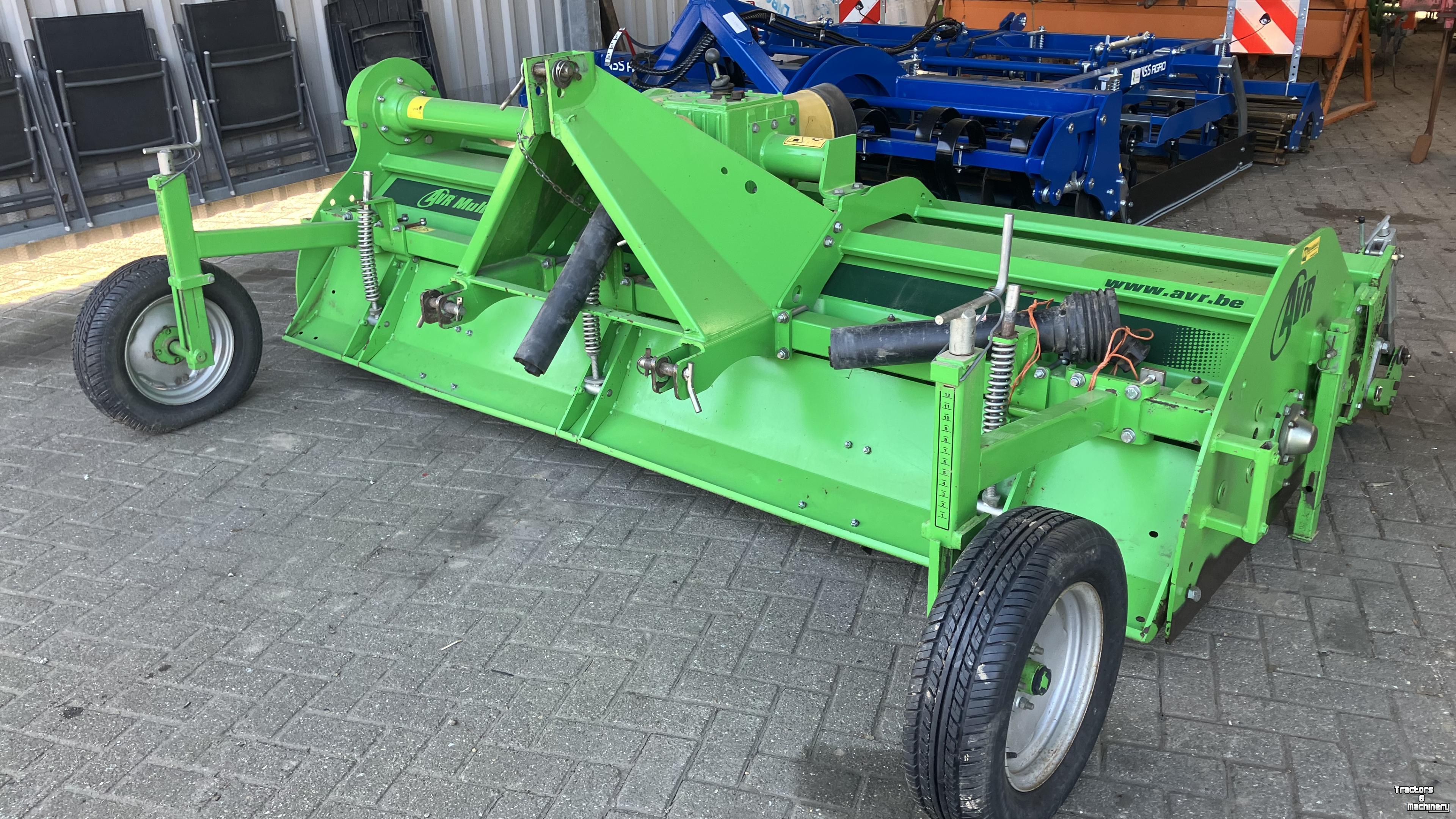 Dammfräse AVR Multivator 4X75