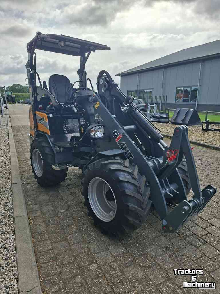 Radlader Giant G2500HD - 54297-