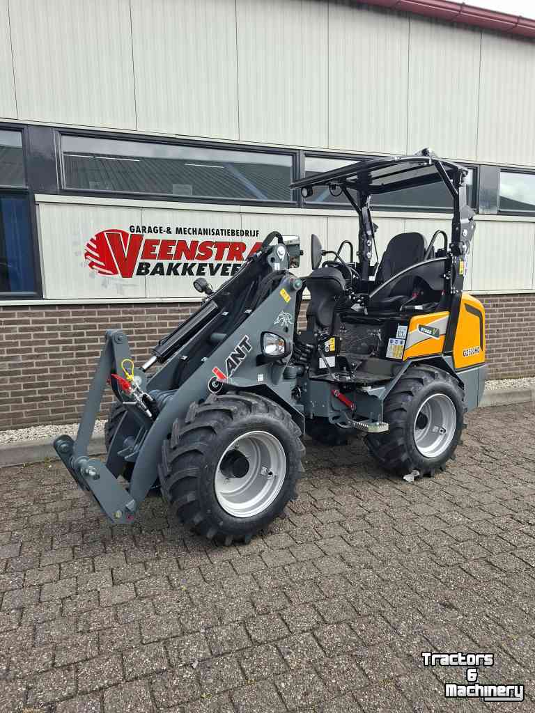 Radlader Giant G2500HD - 54297-