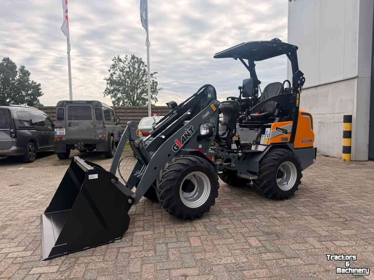 Radlader Giant G2300HD