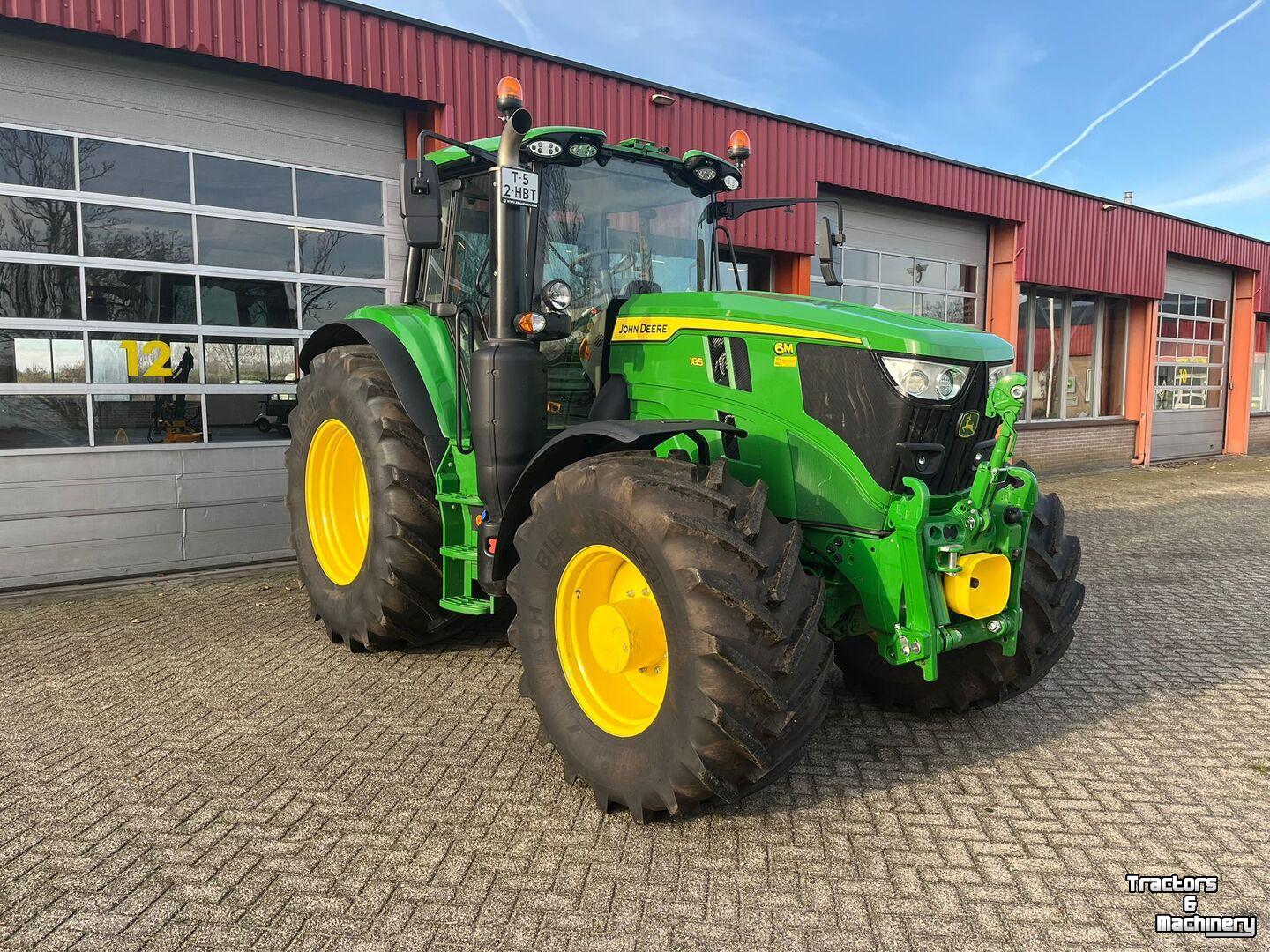 Schlepper / Traktor John Deere 6M 185