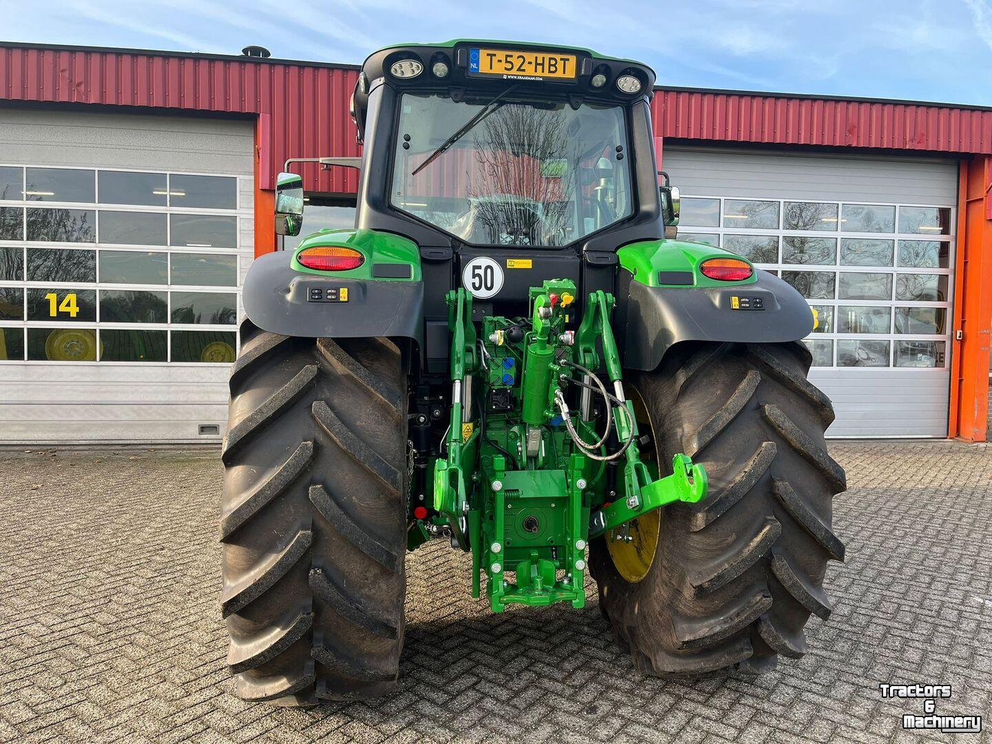 Schlepper / Traktor John Deere 6M 185