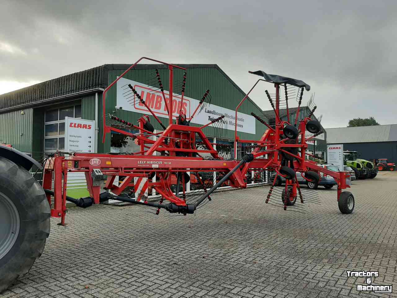 Schwader Lely Hibiscus 765 SD zij afleg hark