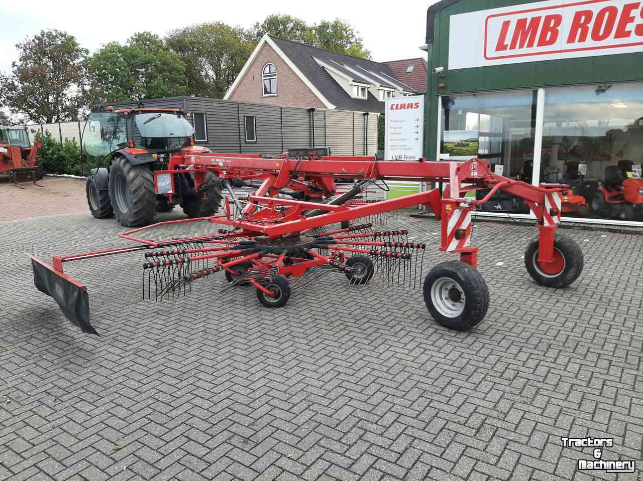 Schwader Lely Hibiscus 765 SD zij afleg hark