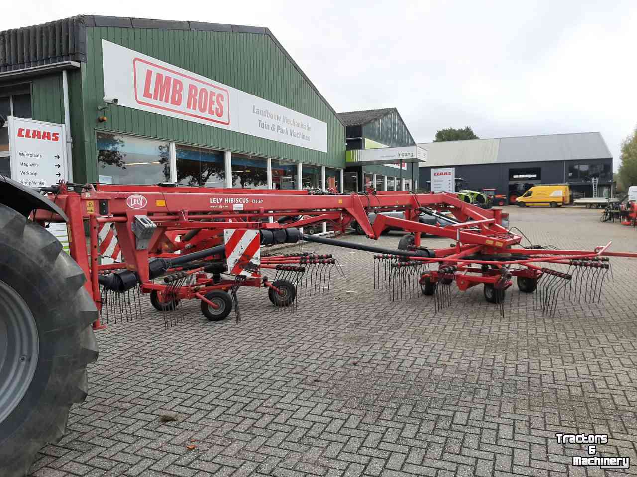 Schwader Lely Hibiscus 765 SD zij afleg hark