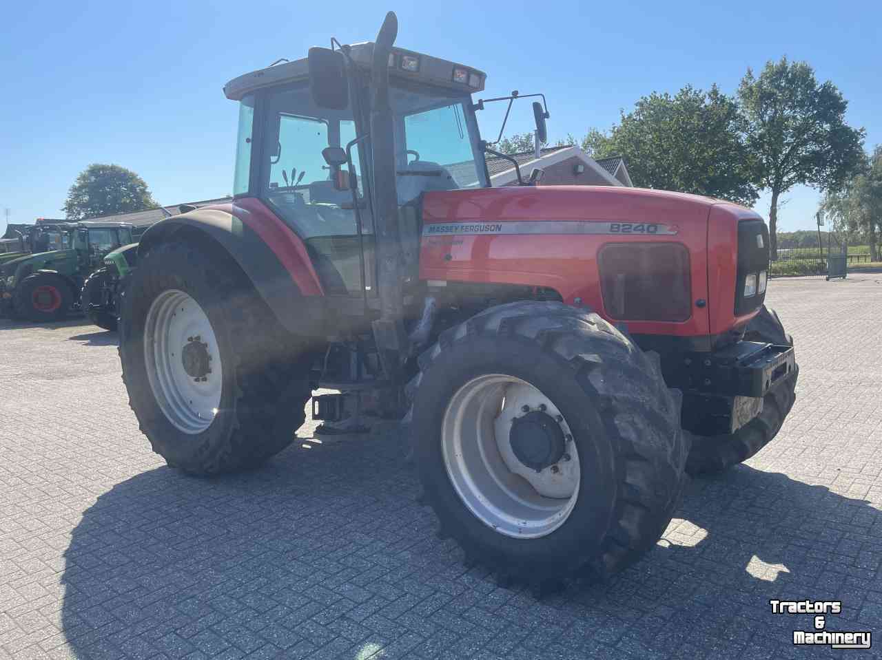 Schlepper / Traktor Massey Ferguson 8240 Powercontrol luchtdruk airco Sisu 6 cil.turbo