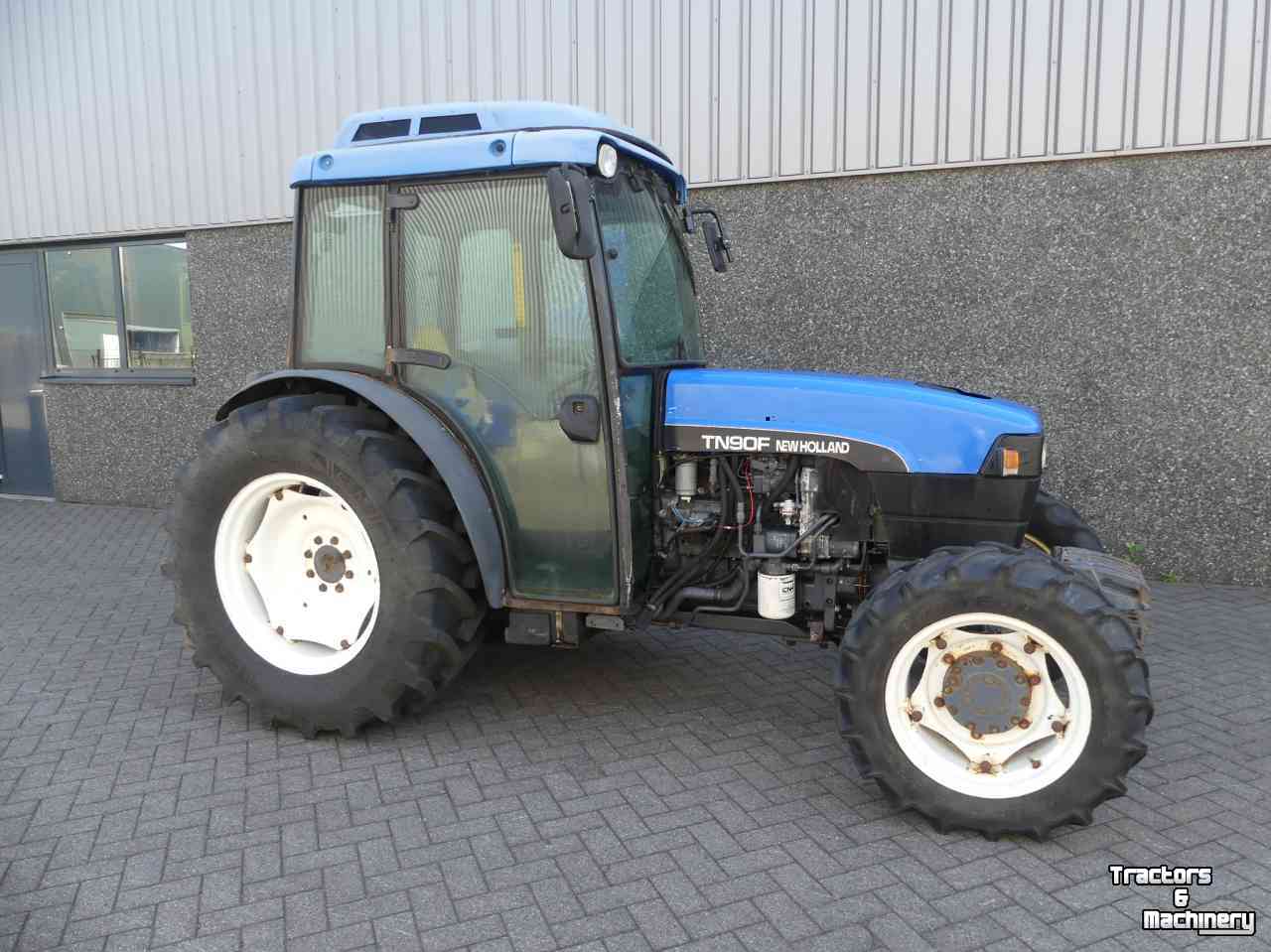 Gartentraktoren New Holland TN90F