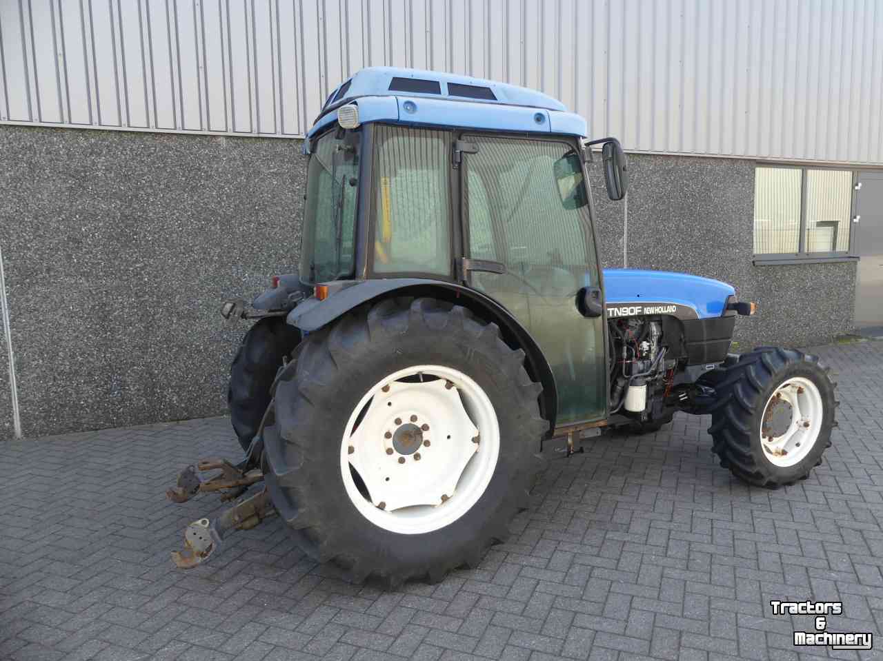 Gartentraktoren New Holland TN90F