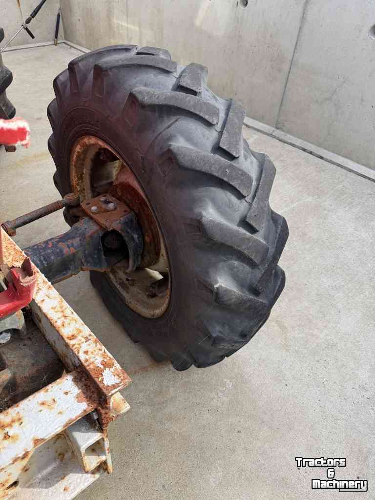 Räder, Reifen, Felgen & Distanzringe Case-IH set banden 12.4-24 op velg